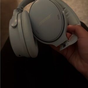 Bose Quiet Comfort headphones